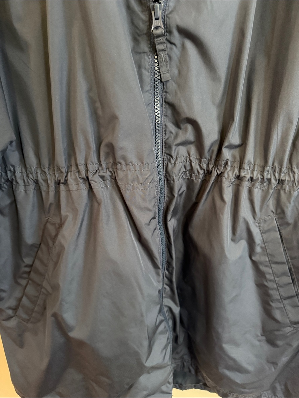 GAP Women's Navy Lightweight  Windbreaker with Hood - Picture 3 of 5